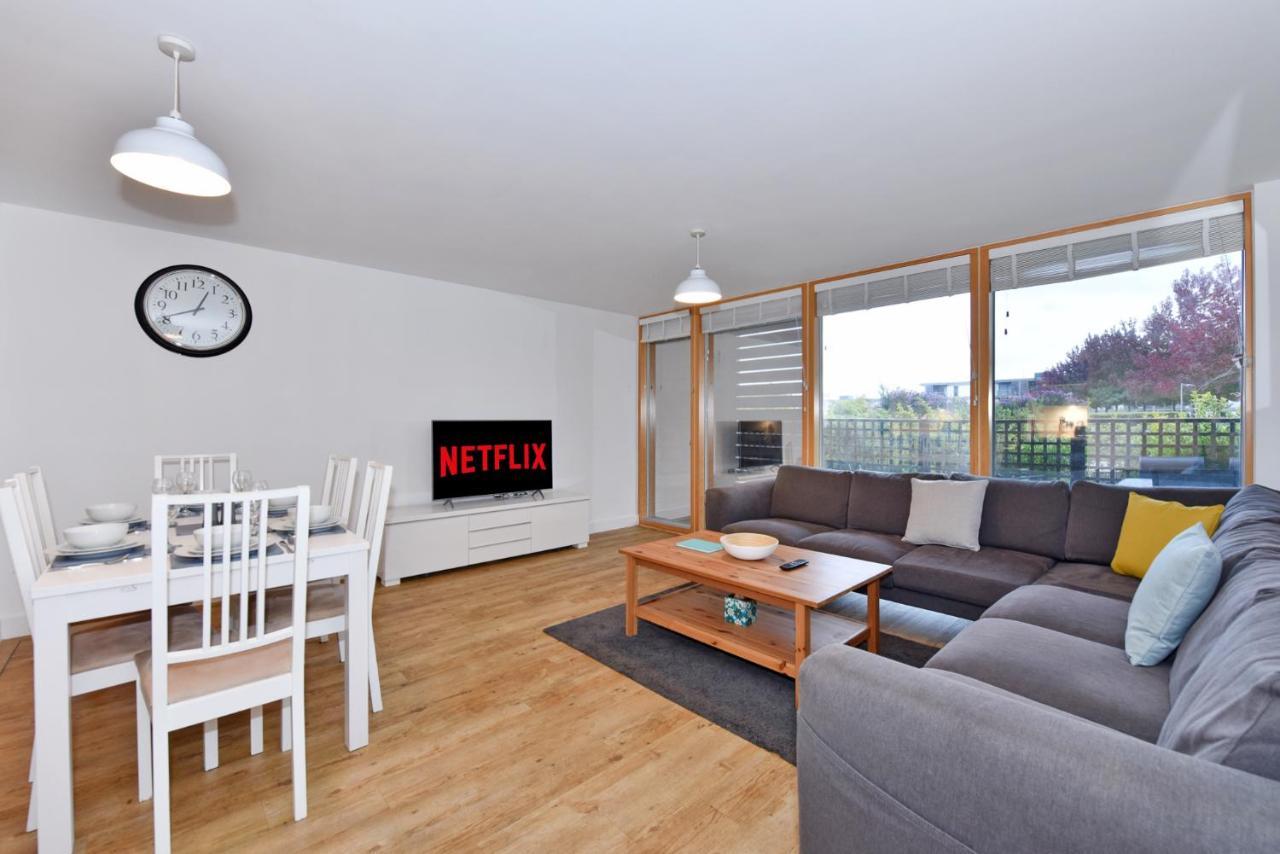 The Vizion Serviced Apartments From Pincott Properties - Free Parking, Private Balcony, And Wifi Milton Keynes Exteriör bild