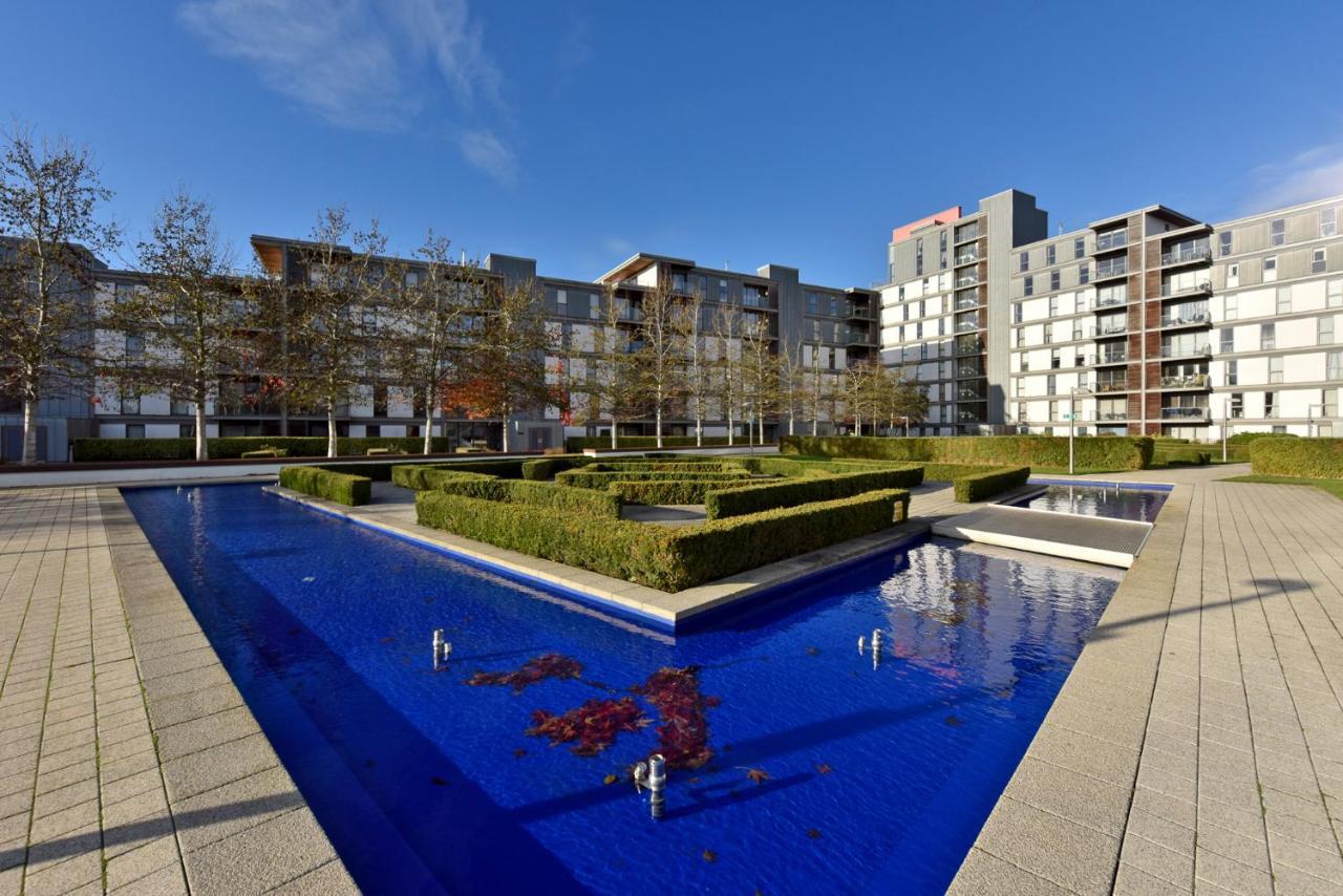 The Vizion Serviced Apartments From Pincott Properties - Free Parking, Private Balcony, And Wifi Milton Keynes Exteriör bild