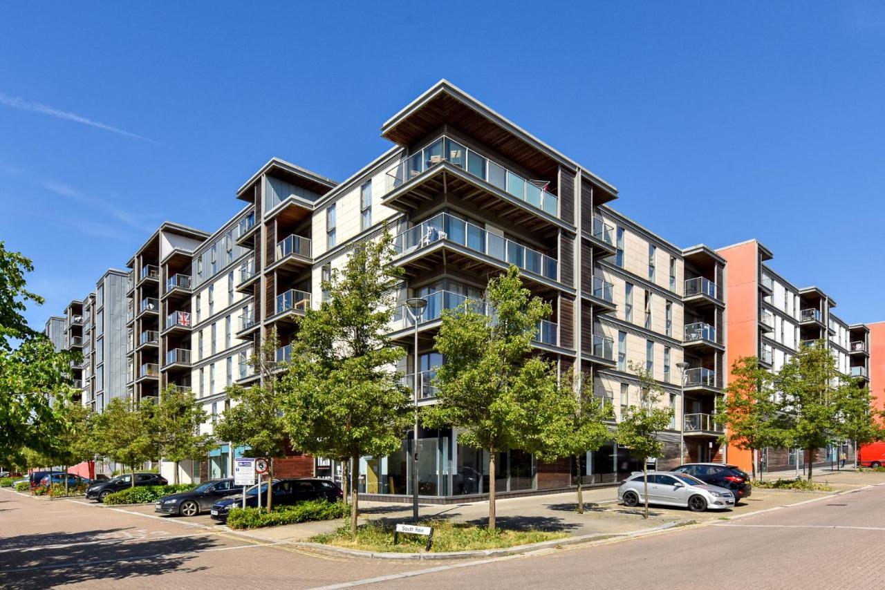 The Vizion Serviced Apartments From Pincott Properties - Free Parking, Private Balcony, And Wifi Milton Keynes Exteriör bild