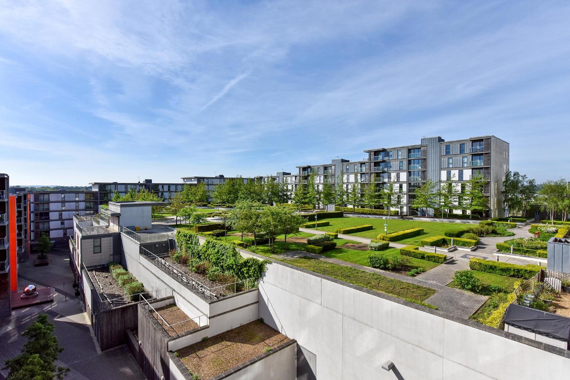 The Vizion Serviced Apartments From Pincott Properties - Free Parking, Private Balcony, And Wifi Milton Keynes Exteriör bild